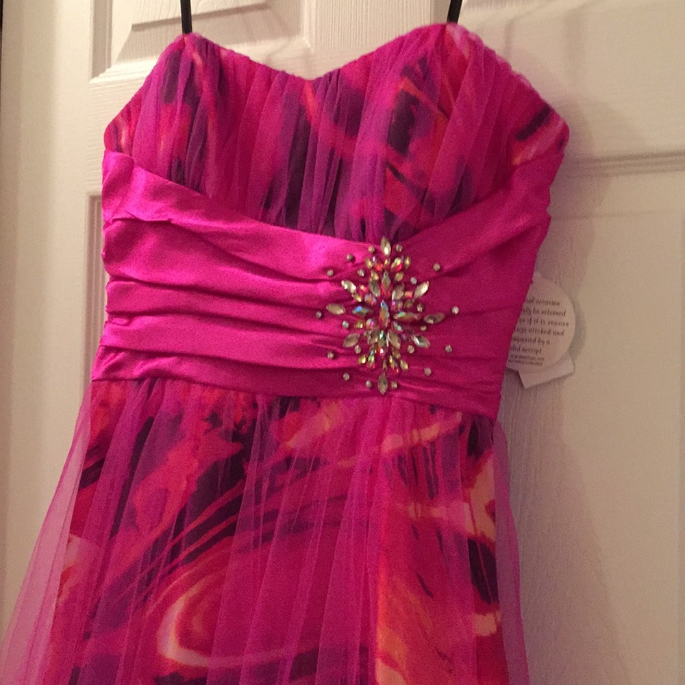 Prom Dress - Picture 2 of 4